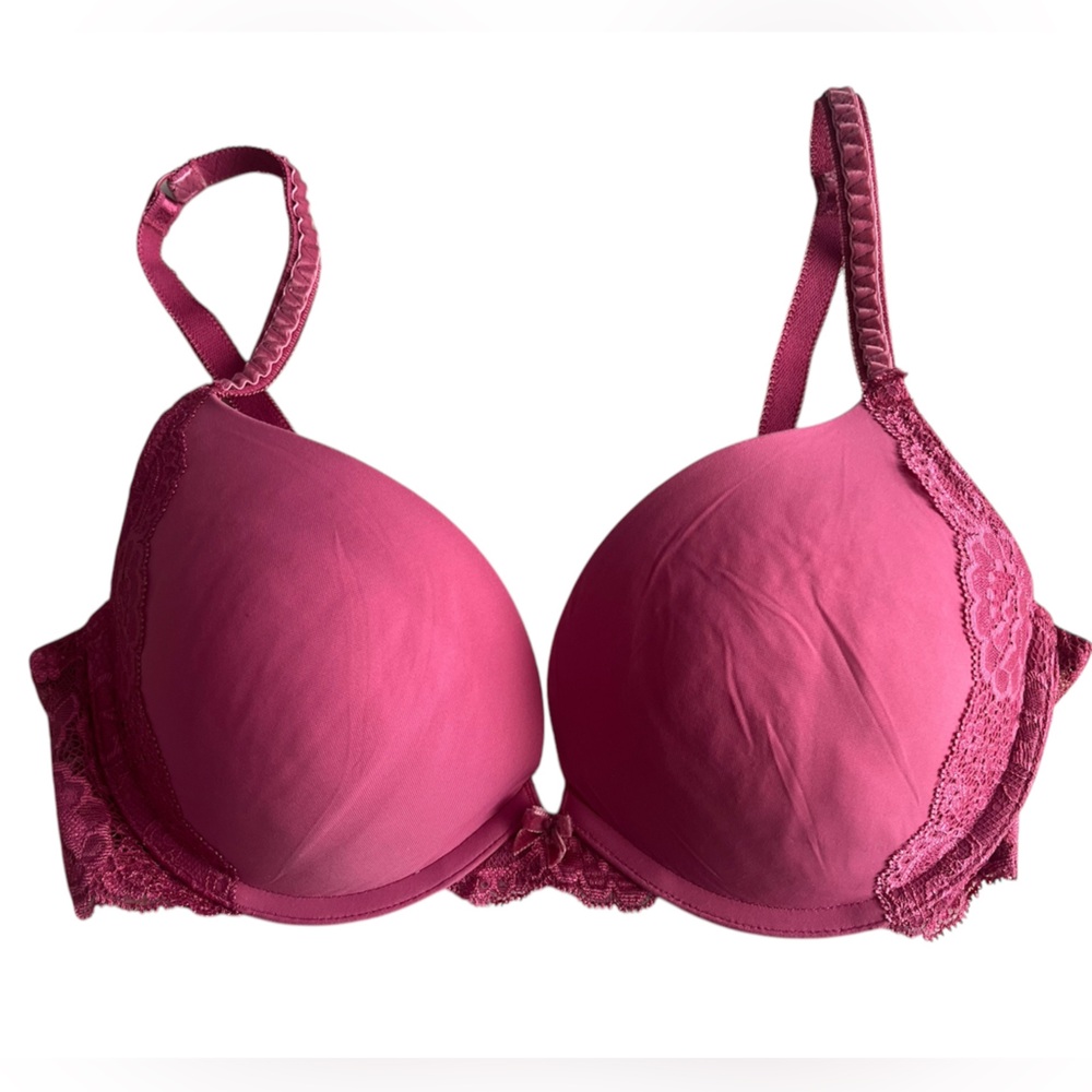 VICTORIA’S SECRET Lace Bra